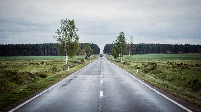 From Riga to Vilnius: top private tour with sightseeing stops