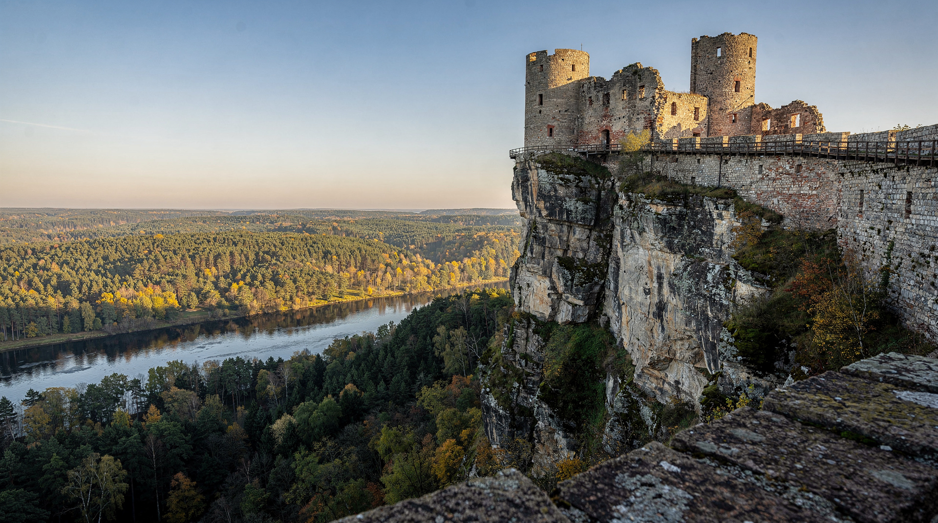 Sigulda hiking trails and Gūtmanis Cave guide